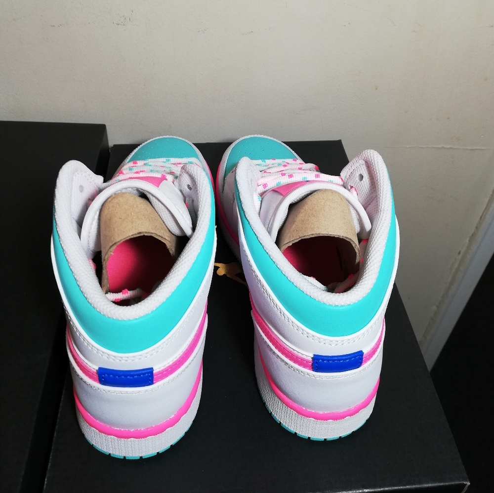 AIR JORDAN 1 MID M*U*L*T*I*C*O*L*O*R* WOMEN US SIZE6.5 BRAND NEW IN BOX - Picture 8 of 14